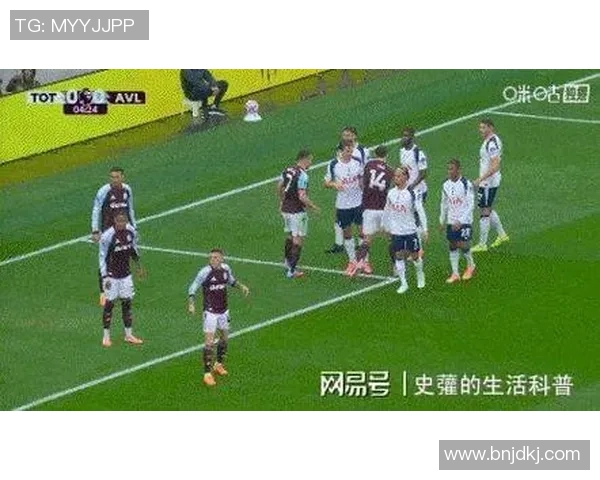 热刺主场大比分击败曼联，凯恩梅开二度刷新英超纪录